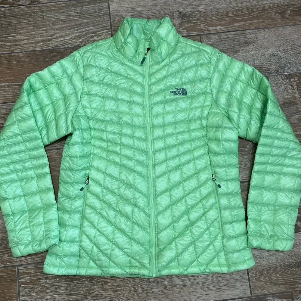 The North Face Thermoball Bright Green Jacket - Picture 1 of 9